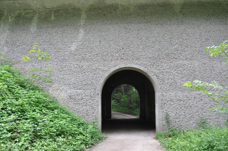 Datei:Saalachbrücke B20-Tunnel.JPG