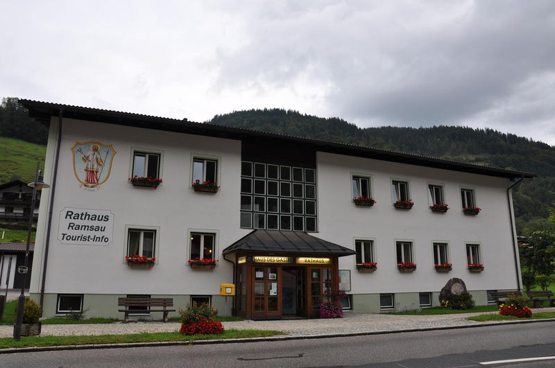 Datei:Rathaus Ramsau bei Berchtesgaden.JPG