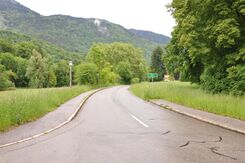 REI-Straße zum Nonner Oberland.JPG