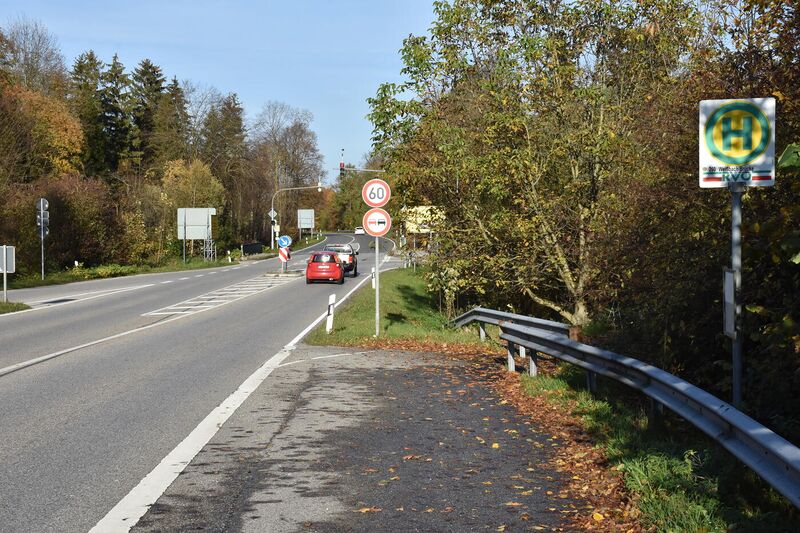 Datei:Bushaltestelle-Weißbach Brücke.JPG