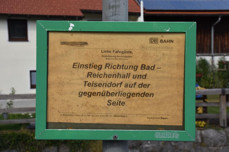 Datei:Bushaltestelle-Anger Mühle-Hinweis.JPG