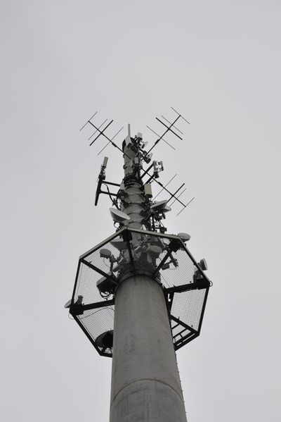 Datei:Sender Obersalzberg-Antennen.JPG