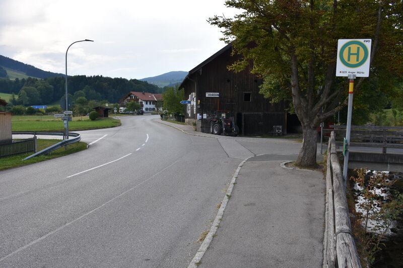 Datei:Bushaltestelle-Anger Mühle.JPG