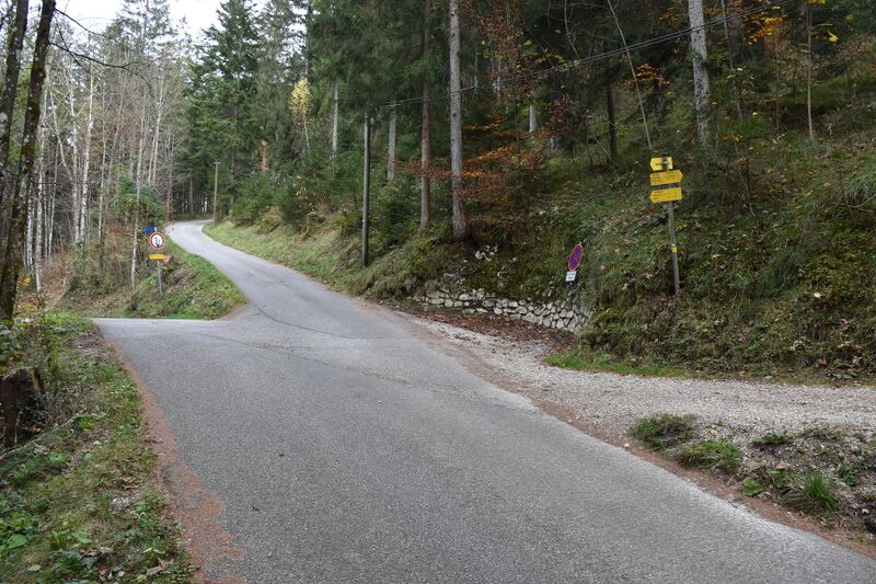 Datei:BGD-Spornhofweg Wendeplatz.JPG